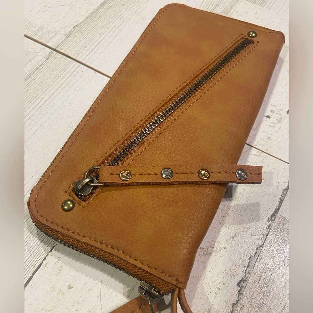 NWOT Free People Brown Cognac Vegan Leather Wallet - Picture 3 of 11